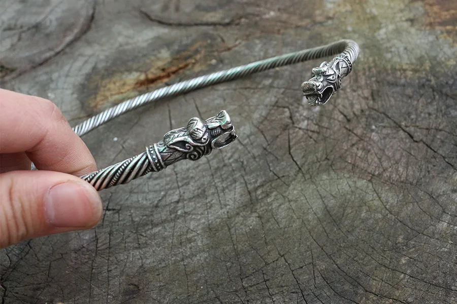 lanseis 1pcs viking wolf bracelet Viking Wolf Head Fenrir Torc Neck Ring Ragnar Handmade Heavy Twisted Brass Wire Pagan Norse