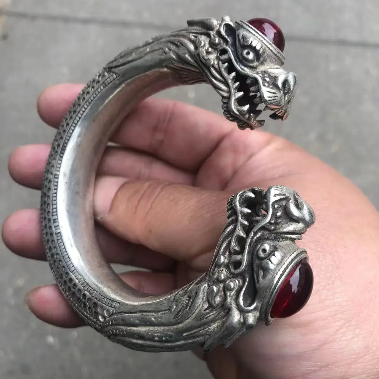 Old Tibet silver Double Dragon inlay green gemstone handmade Bracelet