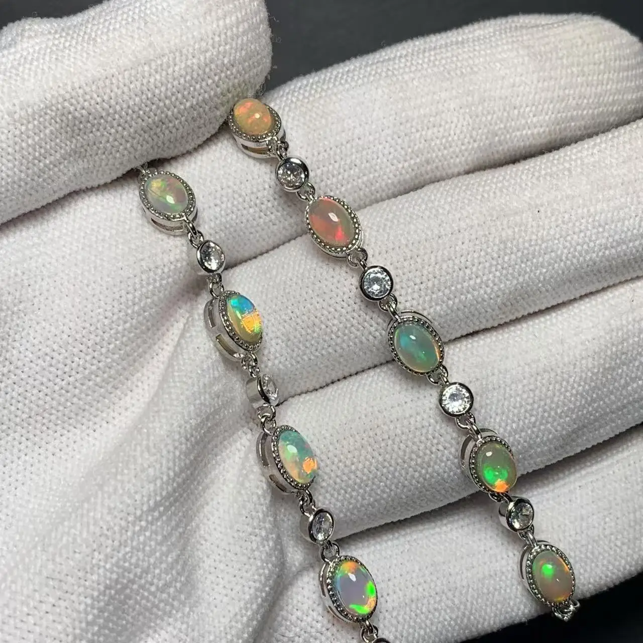 Gorgeous Color Natural Opal Bracelets & Bangles For Women Adjustable Fine Jewelry Stone Gift Party Woman Birthday Gorgeous Color Natural Opal Bracelets & Bangles For Women Adjustable Fine Jewelry Stone Gift Party Woman Birthday