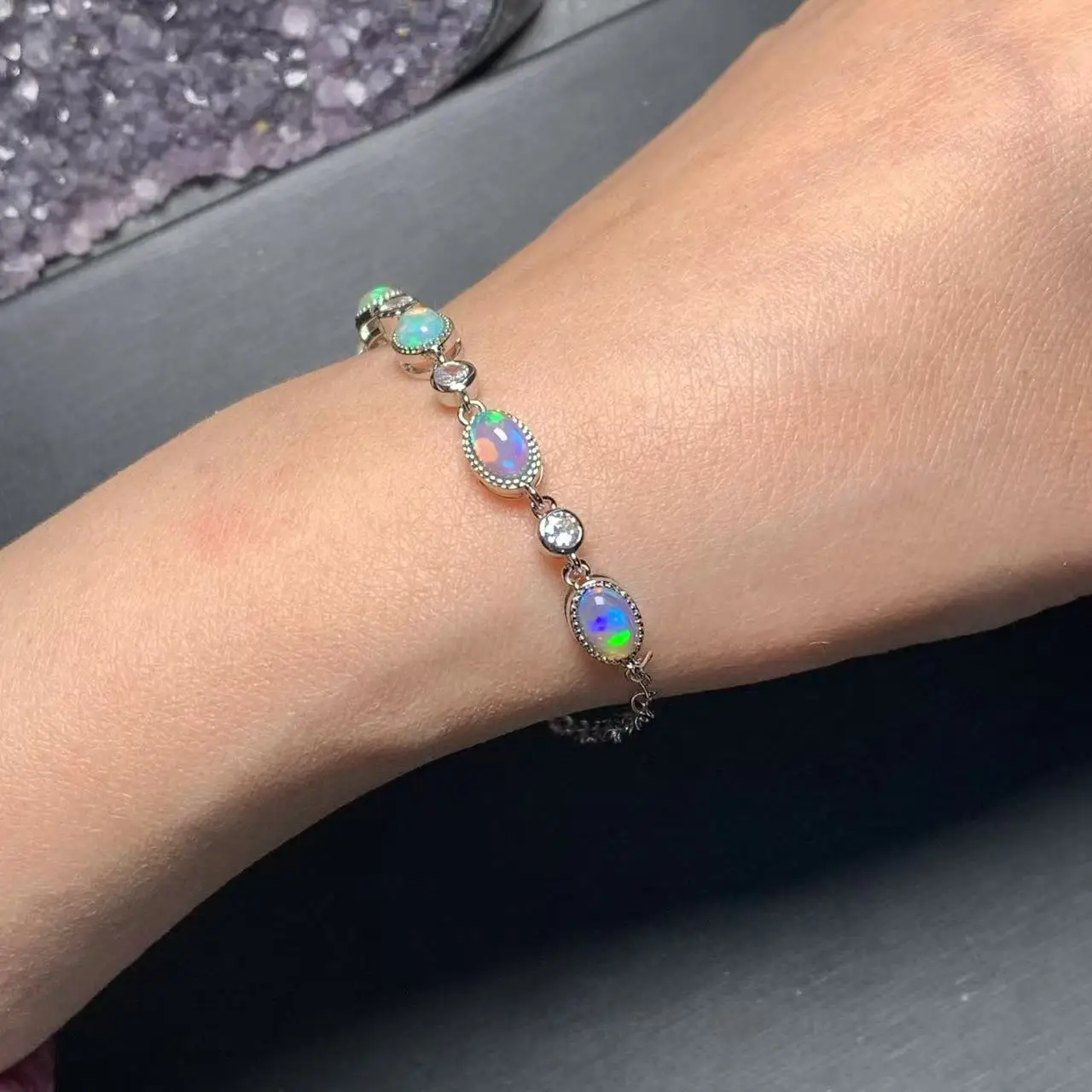 Gorgeous Color Natural Opal Bracelets & Bangles For Women Adjustable Fine Jewelry Stone Gift Party Woman Birthday Gorgeous Color Natural Opal Bracelets & Bangles For Women Adjustable Fine Jewelry Stone Gift Party Woman Birthday