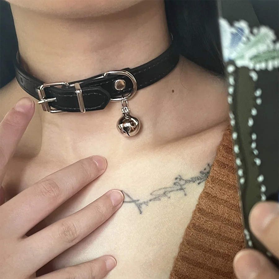 New Fashion Hiphop Small Bell Pendant Black PU Leather Necklace for Women Cool Charms Choker Party Jewelry Cosplay Accessories New Fashion Hiphop Small Bell Pendant Black PU Leather Necklace for Women Cool Charms Choker Party Jewelry Cosplay Accessories