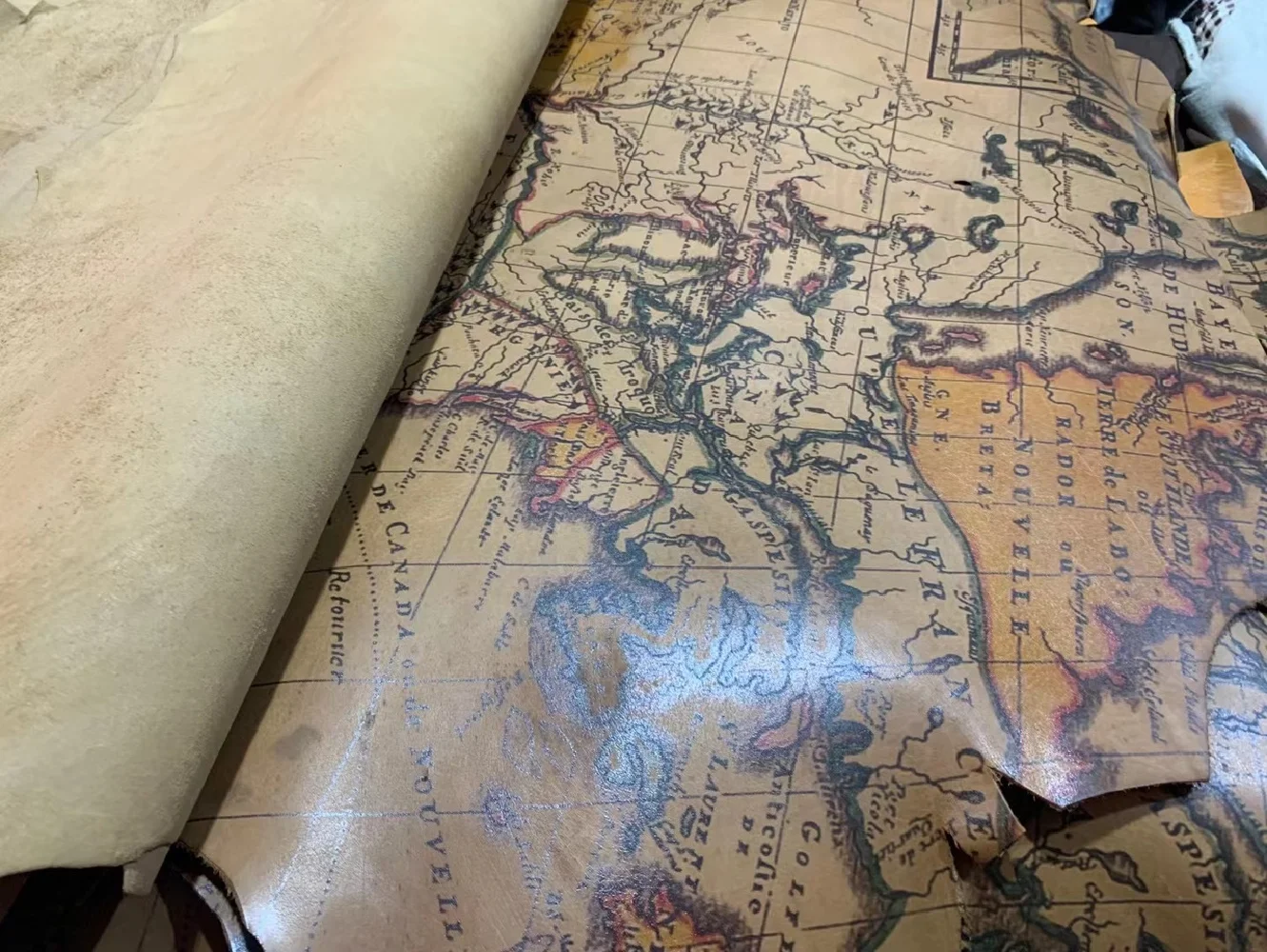 Genuine Leather map pendant! Vintage distressed print calf skin 7-9sf. thickness 1.0 Irregular Genuine Leather map pendant! Vintage distressed print calf skin 7-9sf. thickness 1.0 Irregular