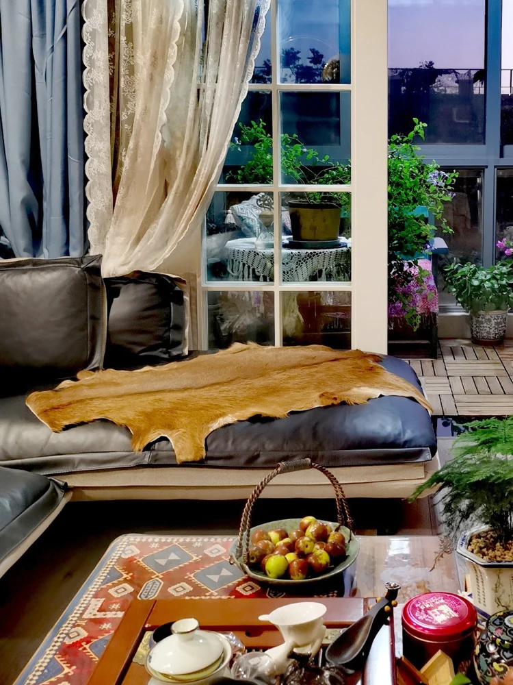 Whole Goatskin Tapestry Floor Mat Carpet, Scandinavian Simple Sofa Cushion, Chair Cushion, Natural Animal Skin, Photo Whole Goatskin Tapestry Floor Mat Carpet, Scandinavian Simple Sofa Cushion, Chair Cushion, Natural Animal Skin, Photo