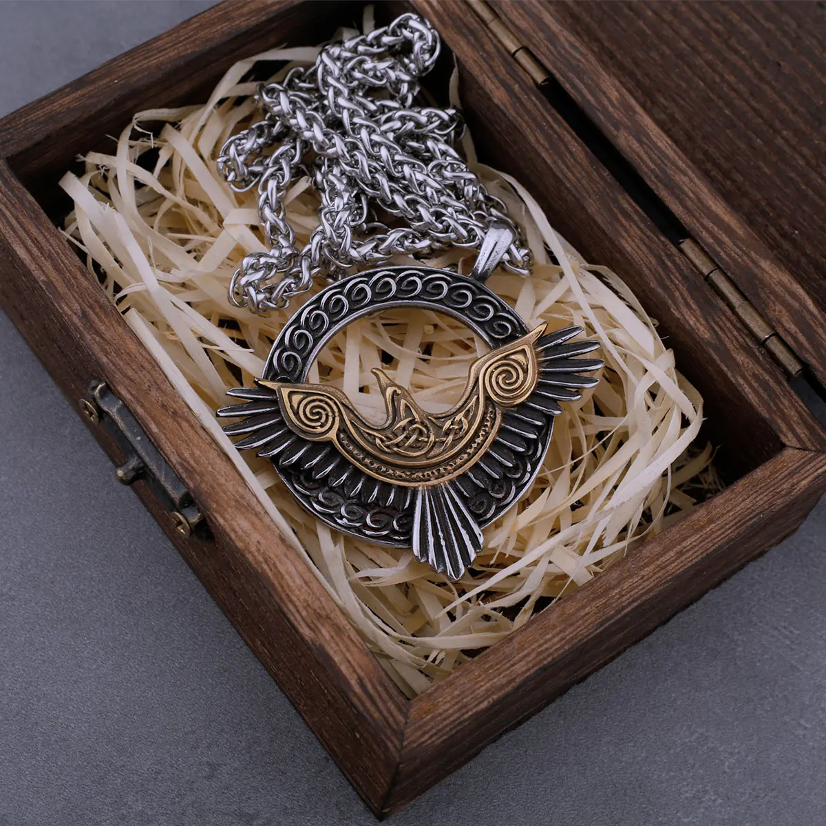 Stainless Steel Viking Odin Raven Necklace Men Vintage Huginn Muninn Celtic Knot Fashion Amulet Pendant Jewelry Gifts Stainless Steel Viking Odin Raven Necklace Men Vintage Huginn Muninn Celtic Knot Fashion Amulet Pendant Jewelry Gifts