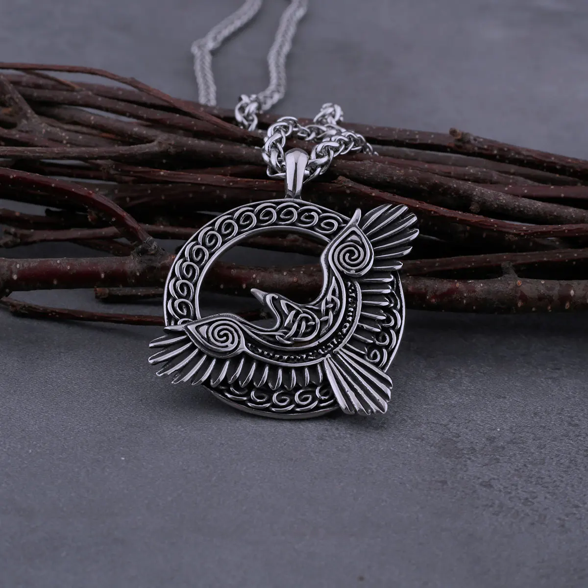 Stainless Steel Viking Odin Raven Necklace Men Vintage Huginn Muninn Celtic Knot Fashion Amulet Pendant Jewelry Gifts Stainless Steel Viking Odin Raven Necklace Men Vintage Huginn Muninn Celtic Knot Fashion Amulet Pendant Jewelry Gifts