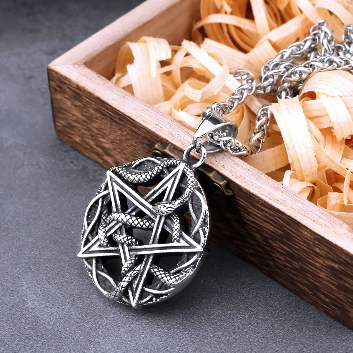 Vintage Pentagram Snake King Necklace Men Women Stainless Steel Fashion Punk Pendant Necklace Charm Chain Jewelry Christmas Gift Vintage Pentagram Snake King Necklace Men Women Stainless Steel Fashion Punk Pendant Necklace Charm Chain Jewelry Christmas Gift