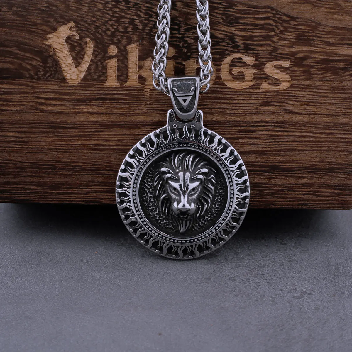 Stainless Steel Lion Head Pendant Necklace Nordic Rune Amulet Retro Punk Jewelry Gift for Boyfriend Wholesale Stainless Steel Lion Head Pendant Necklace Nordic Rune Amulet Retro Punk Jewelry Gift for Boyfriend Wholesale