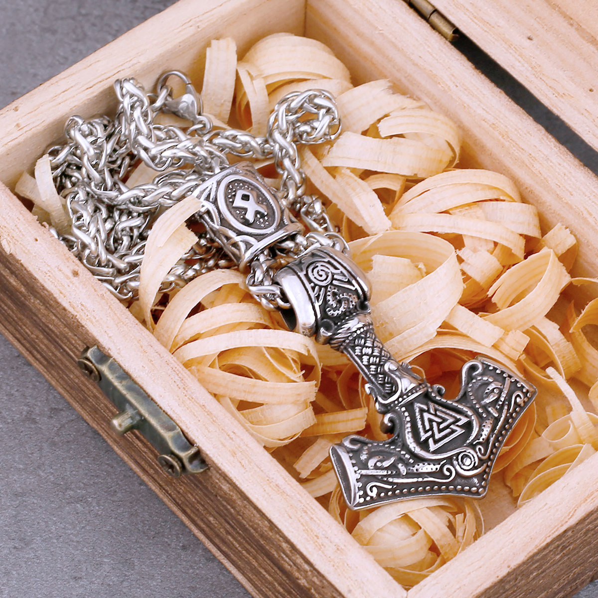 New Design Fashion Viking Thor's Hammer Necklace Men's Stainless Steel Jewelry Gift Vintage Scandinavian Rune Amulet Necklace