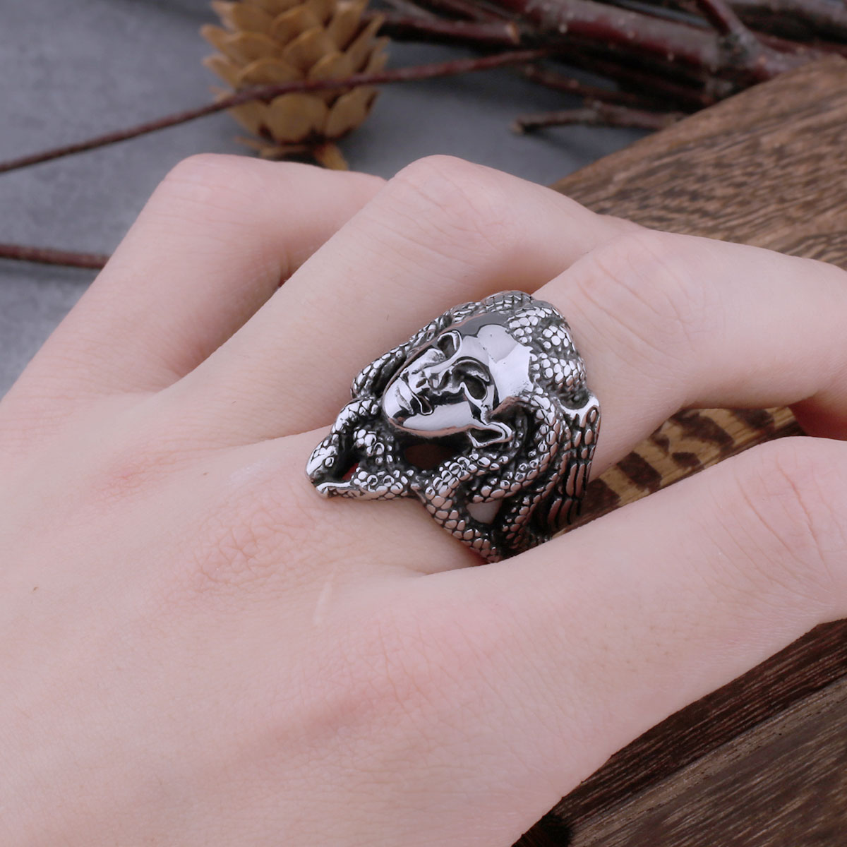 Stainless Steel Vintage Greek Mythology Medusa Ring Men and Women Punk Hip Hop Gothic Snake Ring Fashion Jewelry Party Gift