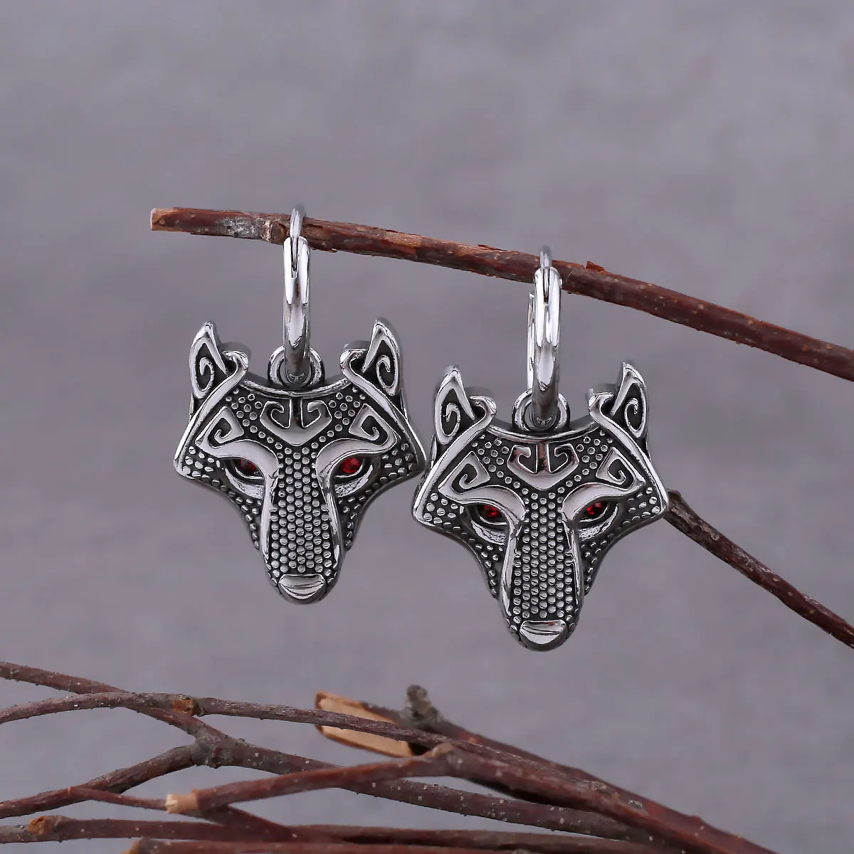 Vintage Vikings Wolf Drop Earrings Men Fashion Celtic Rune Amulet Accessories Stainless Steel Hip Hop Biker Charm Jewelry Vintage Vikings Wolf Drop Earrings Men Fashion Celtic Rune Amulet Accessories Stainless Steel Hip Hop Biker Charm Jewelry