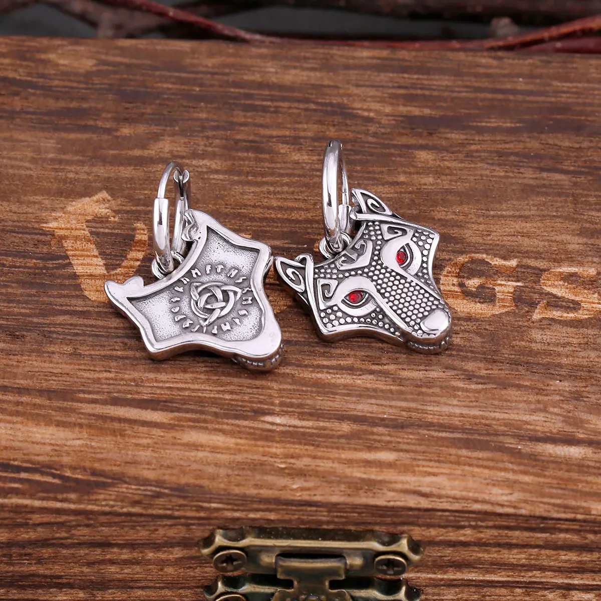 Vintage Vikings Wolf Drop Earrings Men Fashion Celtic Rune Amulet Accessories Stainless Steel Hip Hop Biker Charm Jewelry Vintage Vikings Wolf Drop Earrings Men Fashion Celtic Rune Amulet Accessories Stainless Steel Hip Hop Biker Charm Jewelry