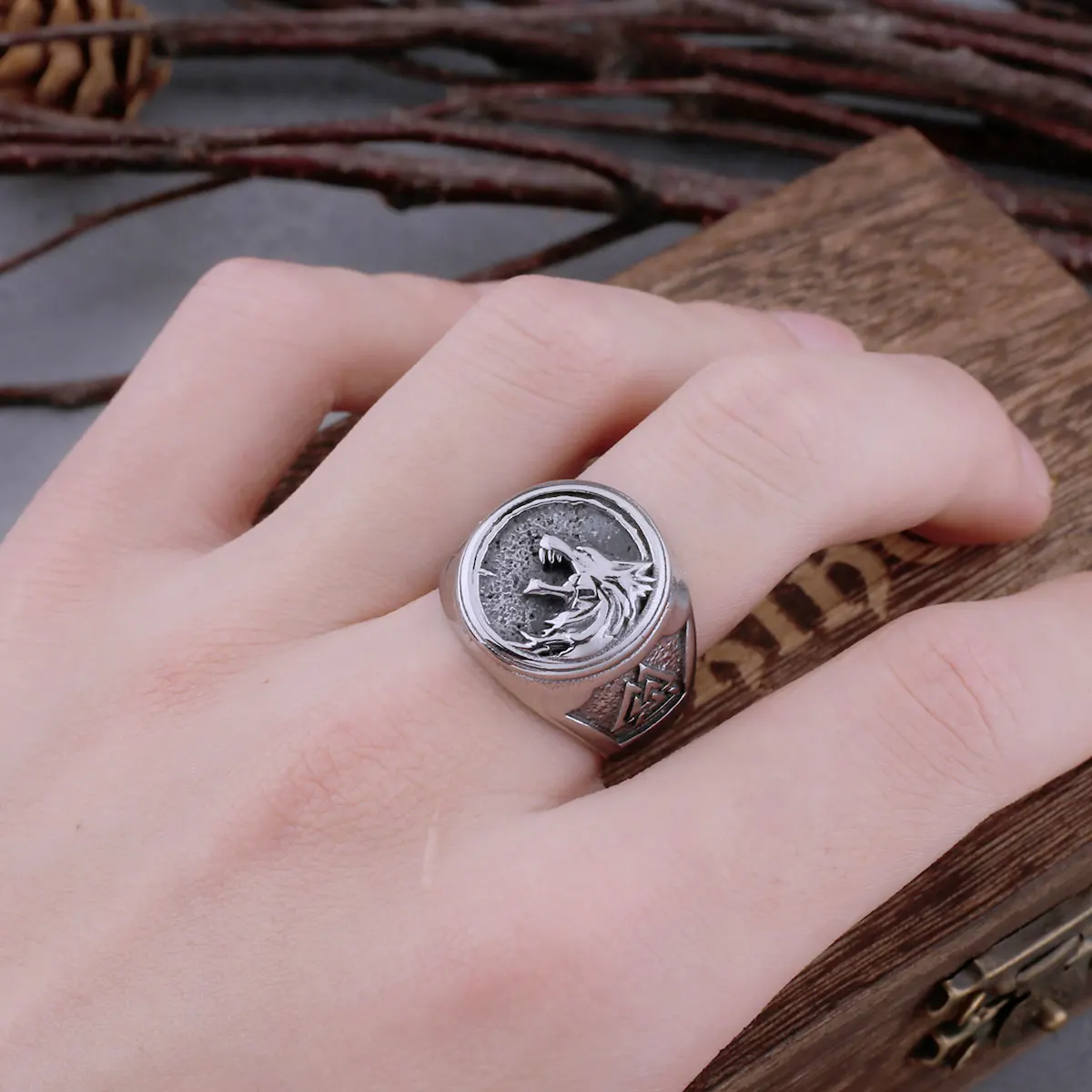 Viking Wolf Head Odin Rune Stainless Steel Ring Men’s Fashion Domineering Hip-hop Street Men’s Ring High-quality Jewelry Viking Wolf Head Odin Rune Stainless Steel Ring Men's Fashion Domineering Hip-hop Street Men's Ring High-quality Jewelry