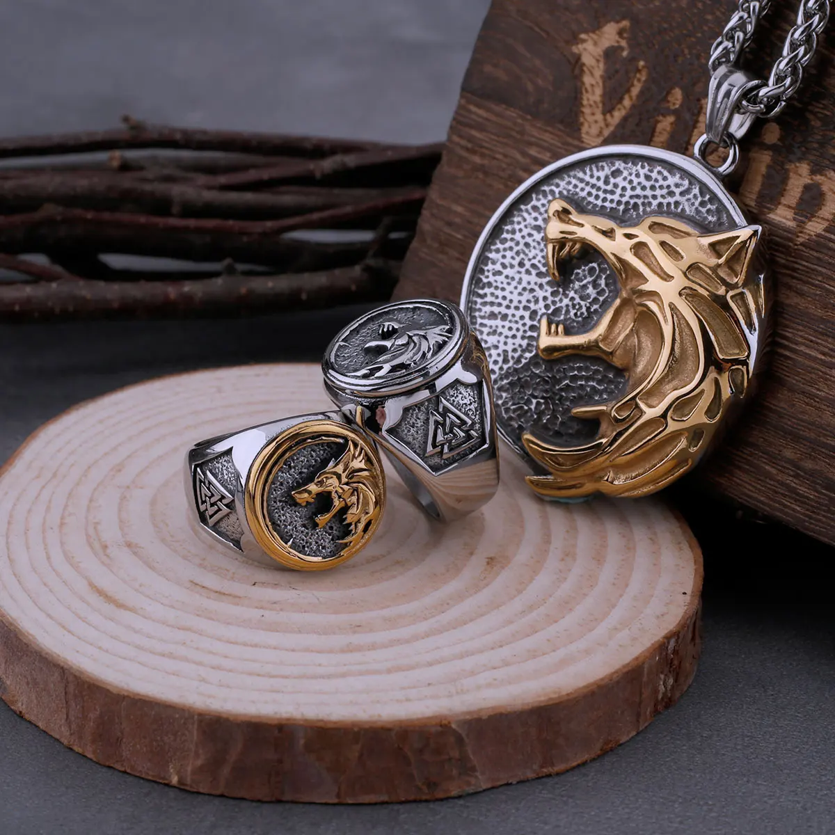 Viking Wolf Head Odin Rune Stainless Steel Ring Men’s Fashion Domineering Hip-hop Street Men’s Ring High-quality Jewelry Viking Wolf Head Odin Rune Stainless Steel Ring Men's Fashion Domineering Hip-hop Street Men's Ring High-quality Jewelry