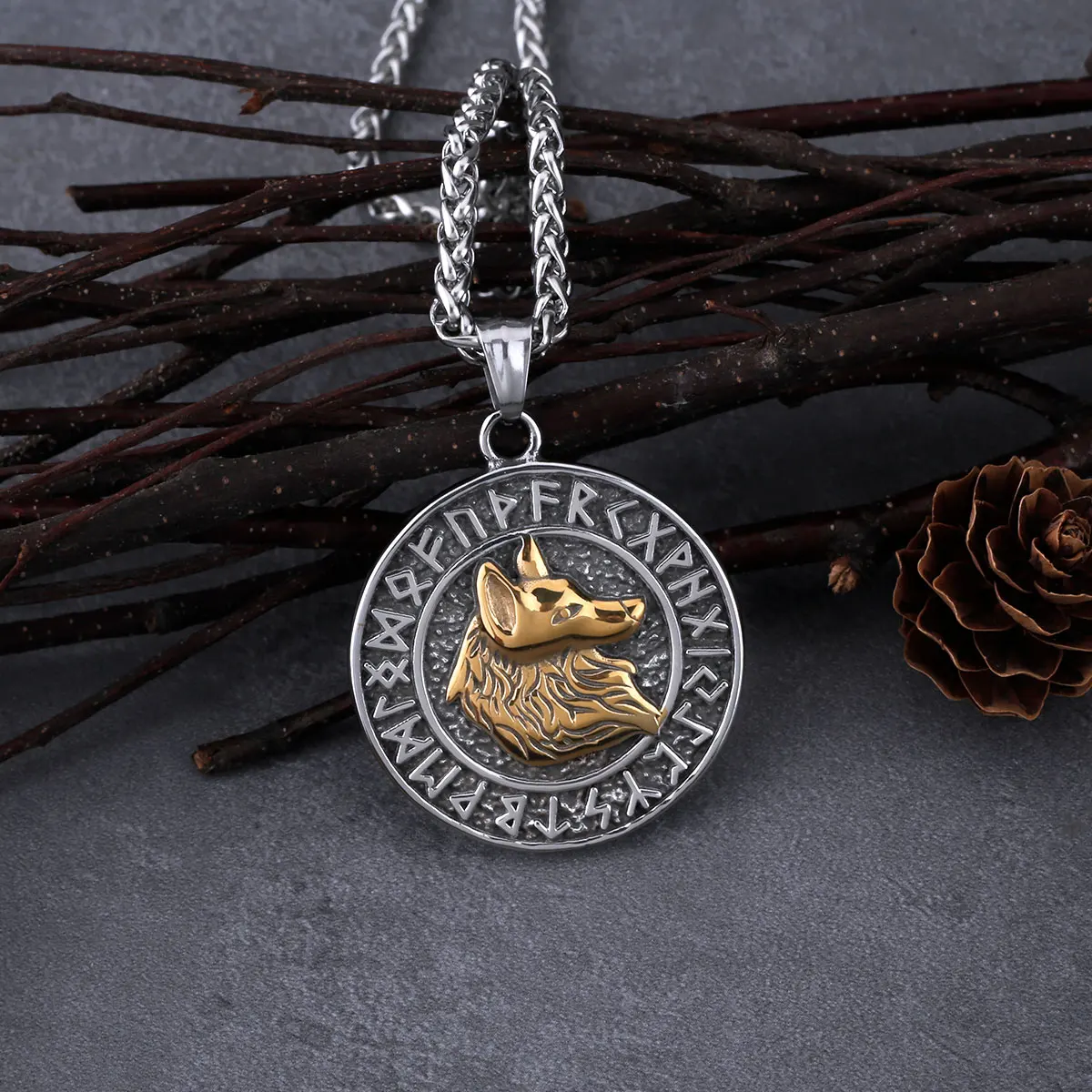 Stainless Steel Viking Wolf Head Retro Rune Pendant Necklace Mens Compass Amulet High Quality Handmade Pendant Jewelry Stainless Steel Viking Wolf Head Retro Rune Pendant Necklace Mens Compass Amulet High Quality Handmade Pendant Jewelry