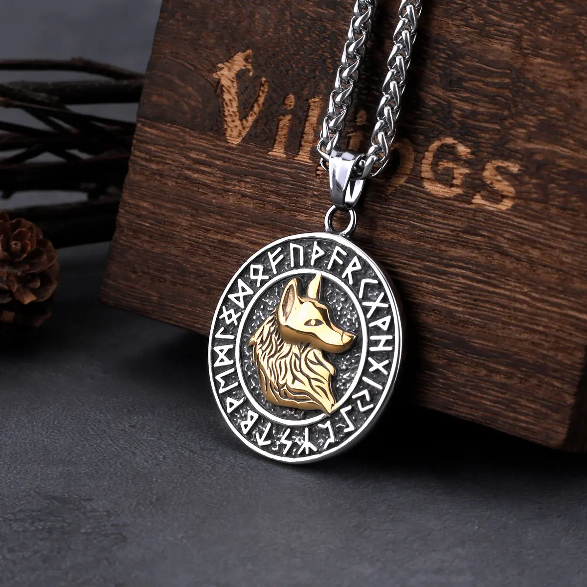 Stainless Steel Viking Wolf Head Retro Rune Pendant Necklace Mens Compass Amulet High Quality Handmade Pendant Jewelry Stainless Steel Viking Wolf Head Retro Rune Pendant Necklace Mens Compass Amulet High Quality Handmade Pendant Jewelry