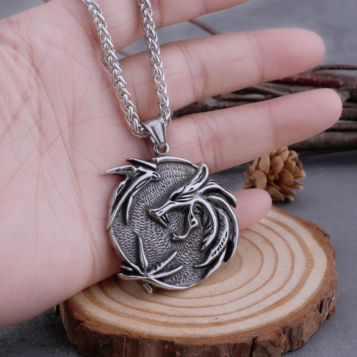 Vintage Viking Wizard Wolf Head and Raven Necklace Men's Norwegian Amulet Pendant Figure TV Stainless Steel Jewelry Gift Vintage Viking Wizard Wolf Head and Raven Necklace Men's Norwegian Amulet Pendant Figure TV Stainless Steel Jewelry Gift