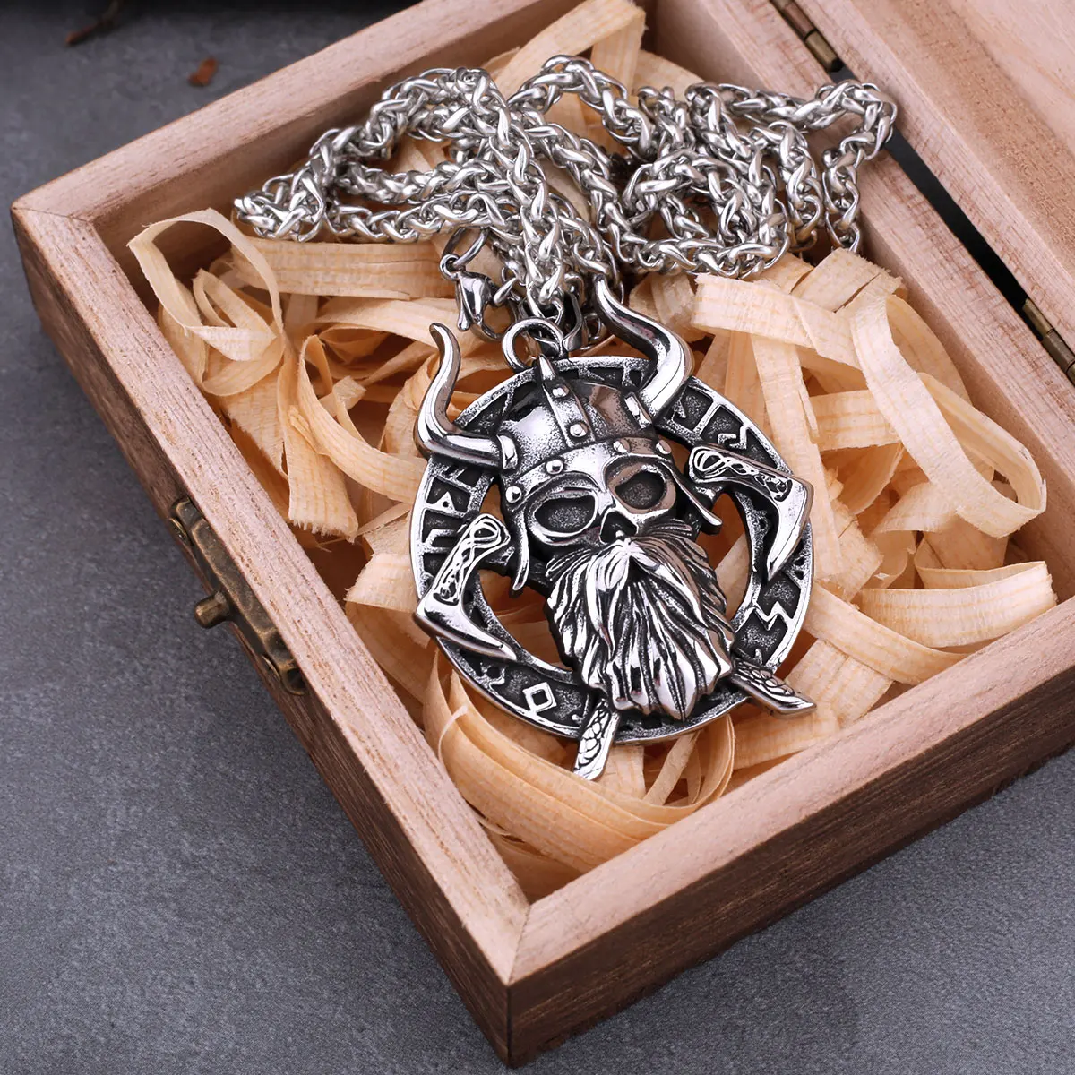 Stainless Steel Nordic Viking Spartan Horn Warrior Men and Women Pendant Necklace Punk Retro Domineering Amulet Jewelry Gift Stainless Steel Nordic Viking Spartan Horn Warrior Men and Women Pendant Necklace Punk Retro Domineering Amulet Jewelry Gift