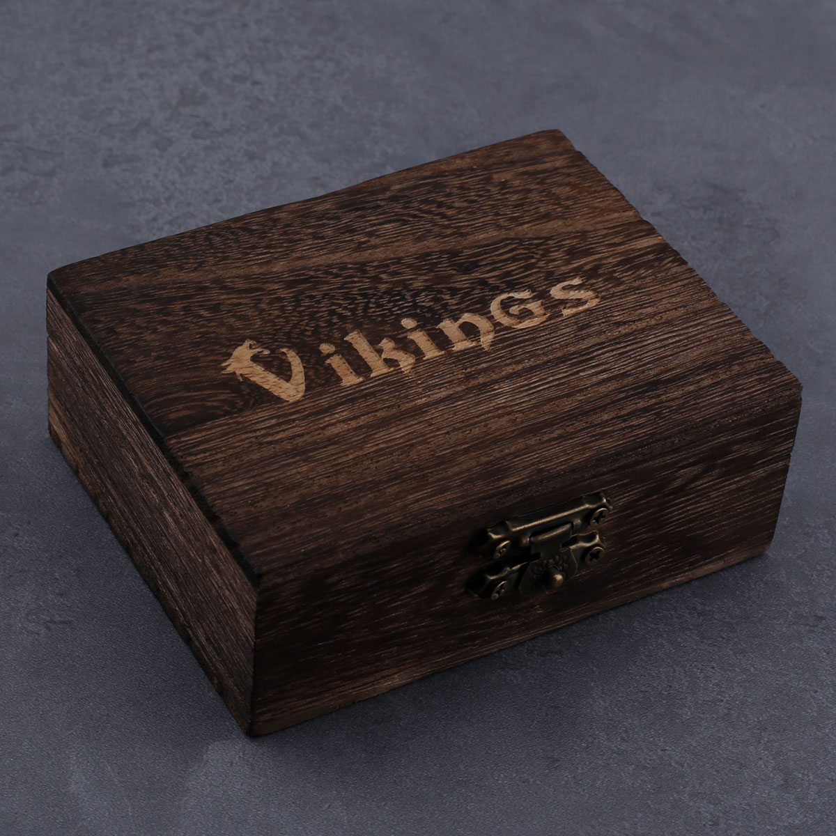 316L Stainless Steel Viking Double Axe Men's Pendant Necklace Classic Wolf Eagle Pattern Accessories with Wooden Box 316L Stainless Steel Viking Double Axe Men's Pendant Necklace Classic Wolf Eagle Pattern Accessories with Wooden Box