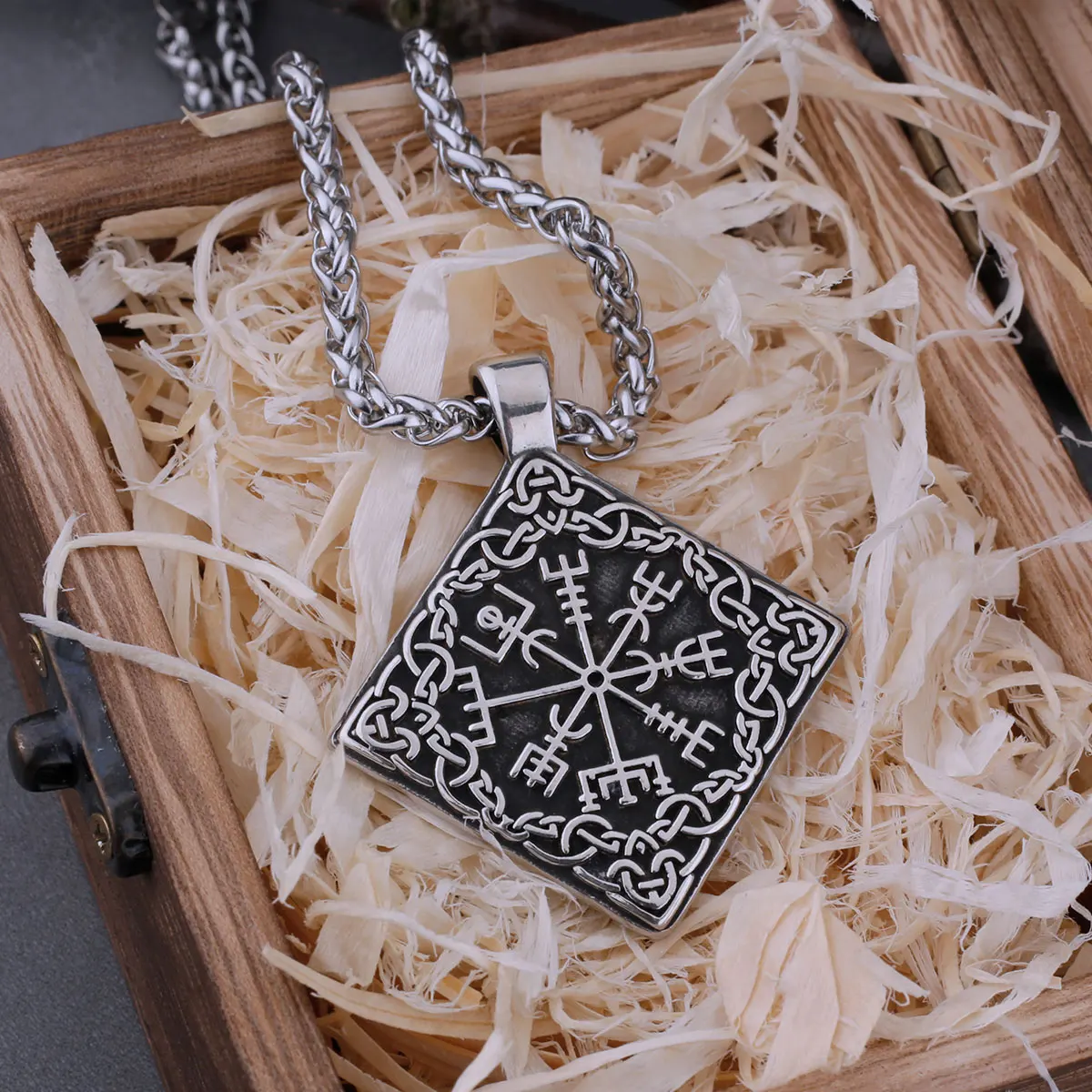 Stainless Steel Men’s Road Sign Compass Vegvisir Rune Necklace Odin Amulet Viking Hip Hop Vintage Pendant Jewelry Boyfriend Gift Stainless Steel Men's Road Sign Compass Vegvisir Rune Necklace Odin Amulet Viking Hip Hop Vintage Pendant Jewelry Boyfriend Gift
