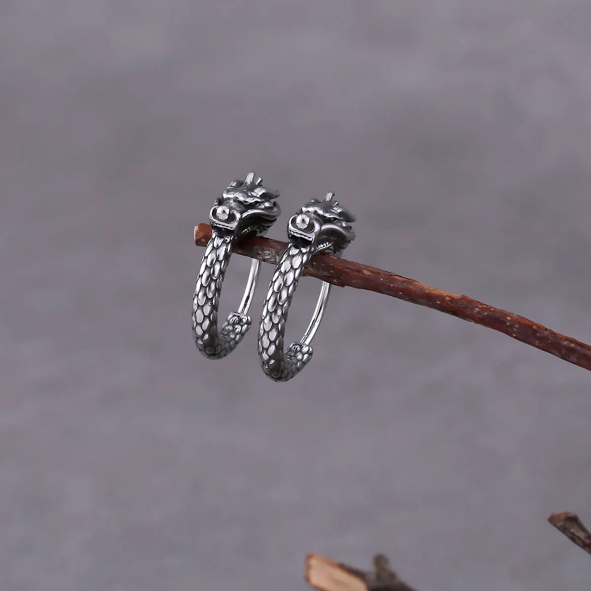 316L Stainless Steel Vintage Dragon Hoop Earring For Men Street Hip Hop Style Earrings Fashion Animal Punk Jewelry Wholesale 316L Stainless Steel Vintage Dragon Hoop Earring For Men Street Hip Hop Style Earrings Fashion Animal Punk Jewelry Wholesale