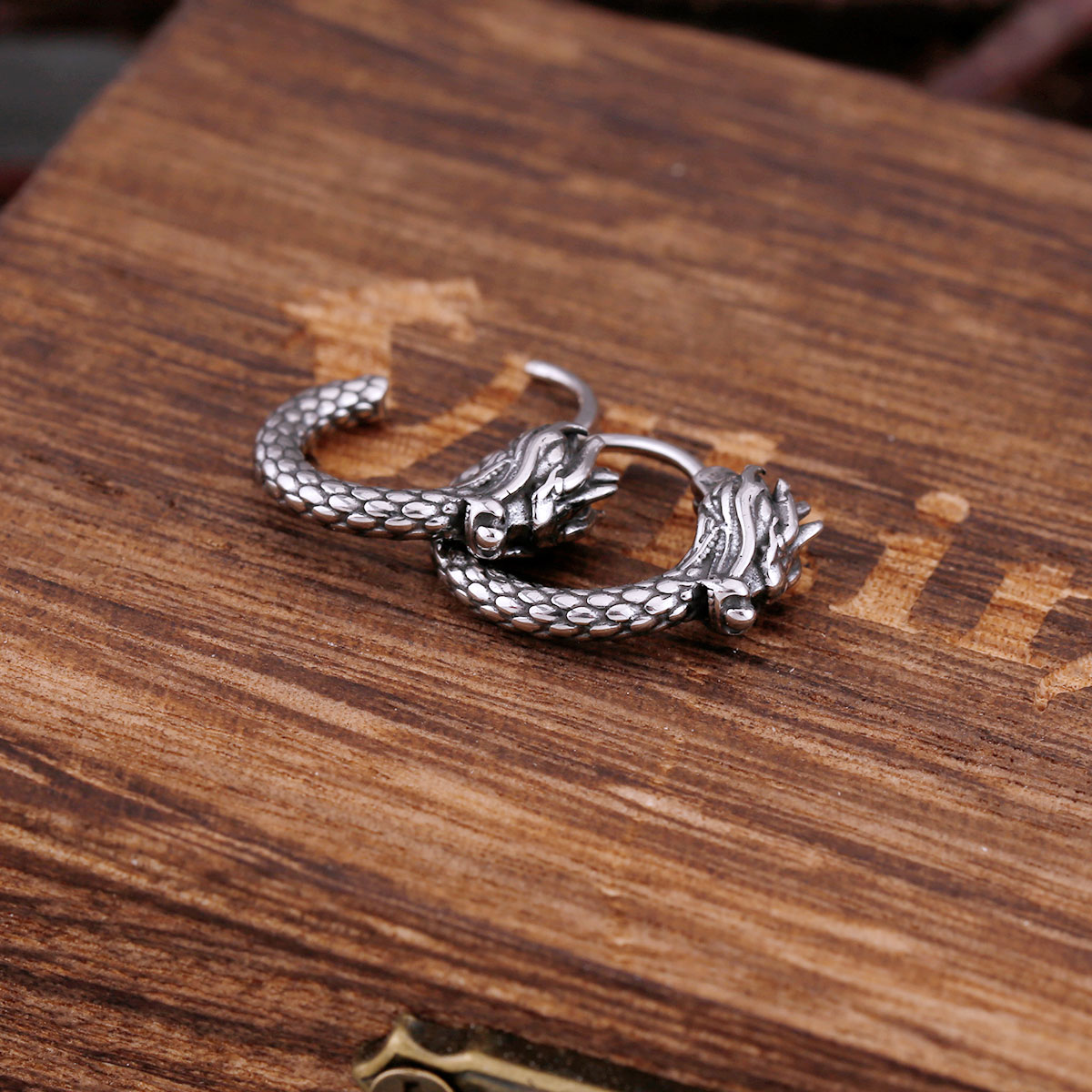 316L Stainless Steel Vintage Dragon Hoop Earring For Men Street Hip Hop Style Earrings Fashion Animal Punk Jewelry Wholesale