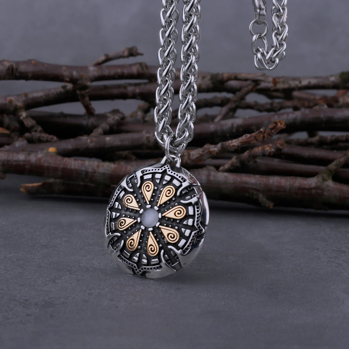 Fashion Vikings Vegvisir Rune Necklace Stainless Steel Men’s Hip Hop Vintage Pendant Rock Party Nordic Jewelry As Gift Fashion Vikings Vegvisir Rune Necklace Stainless Steel Men's Hip Hop Vintage Pendant Rock Party Nordic Jewelry As Gift