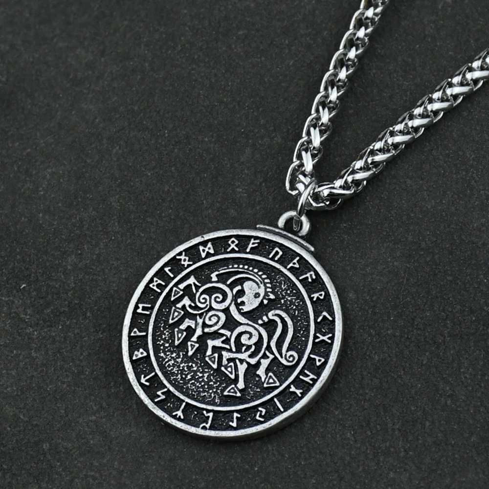 Viking warrior horse antique color Pendant Nordic Pirates war horse Necklace Vintage soldiers Norway axe Collar Jewelry Viking warrior horse antique color Pendant Nordic Pirates war horse Necklace Vintage soldiers Norway axe Collar Jewelry