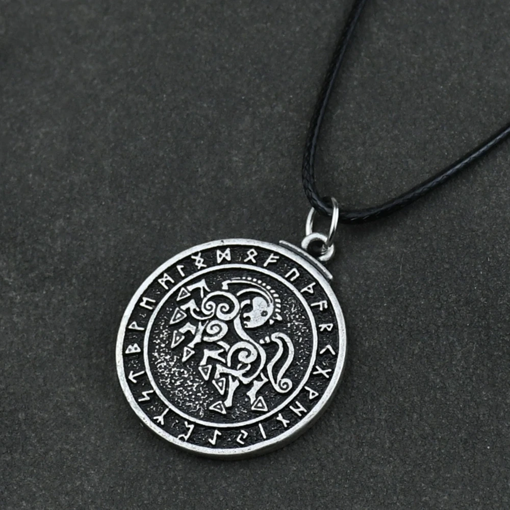 Viking warrior horse antique color Pendant Nordic Pirates war horse Necklace Vintage soldiers Norway axe Collar Jewelry Viking warrior horse antique color Pendant Nordic Pirates war horse Necklace Vintage soldiers Norway axe Collar Jewelry