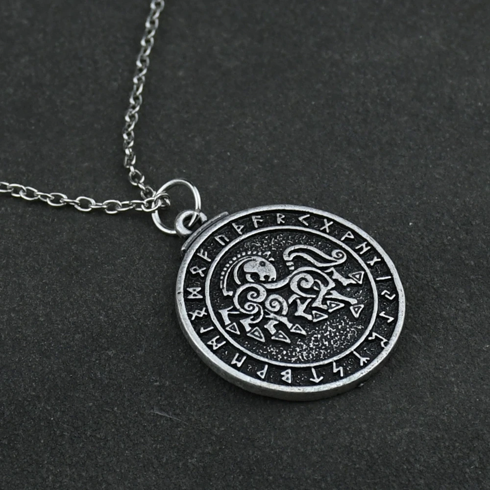 Viking warrior horse antique color Pendant Nordic Pirates war horse Necklace Vintage soldiers Norway axe Collar Jewelry