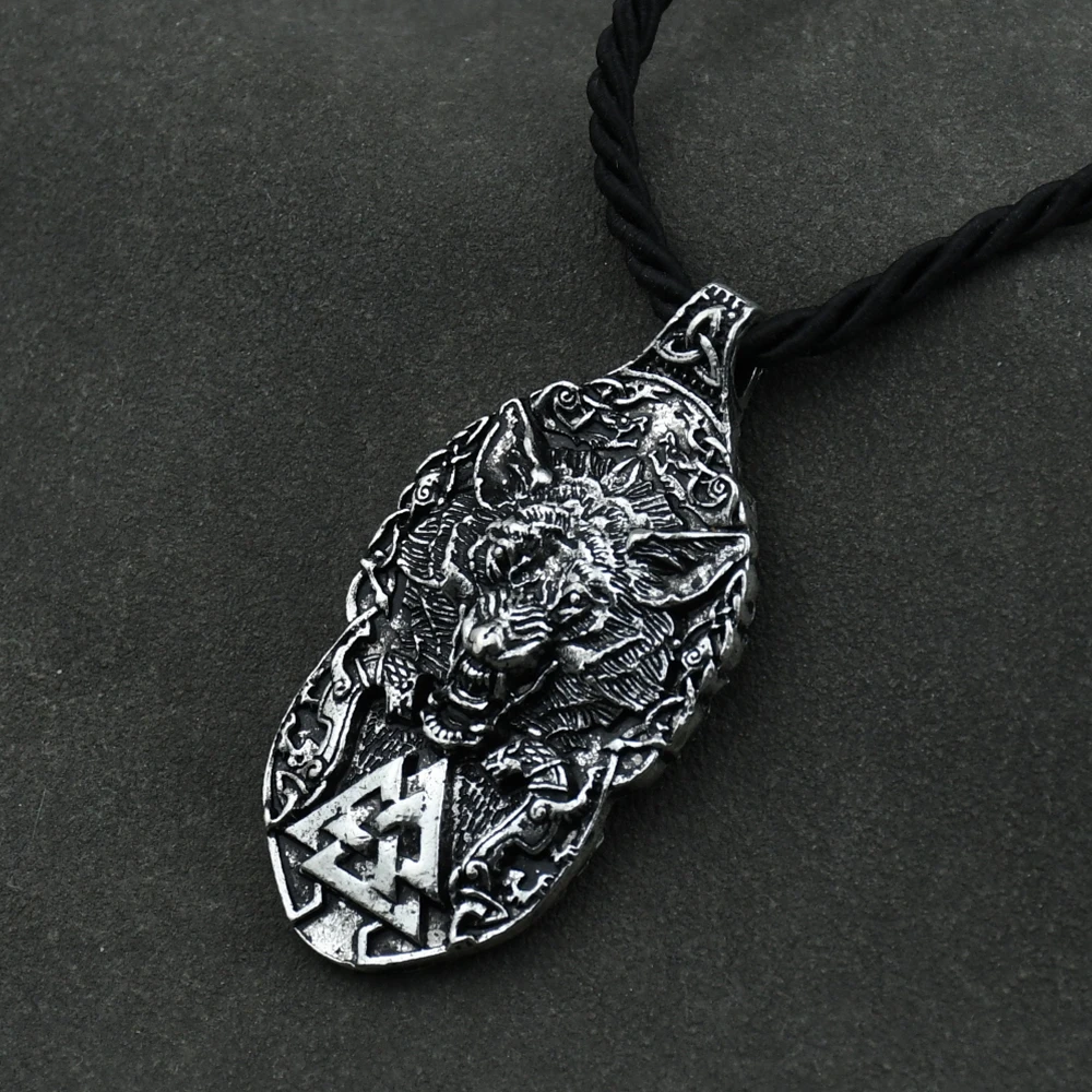 Wolf Paw Triskelion Triskele Valknut Symbol Amulet Viking odin wolf head Necklace Men Wolf Protect Me Talisman Jewelry