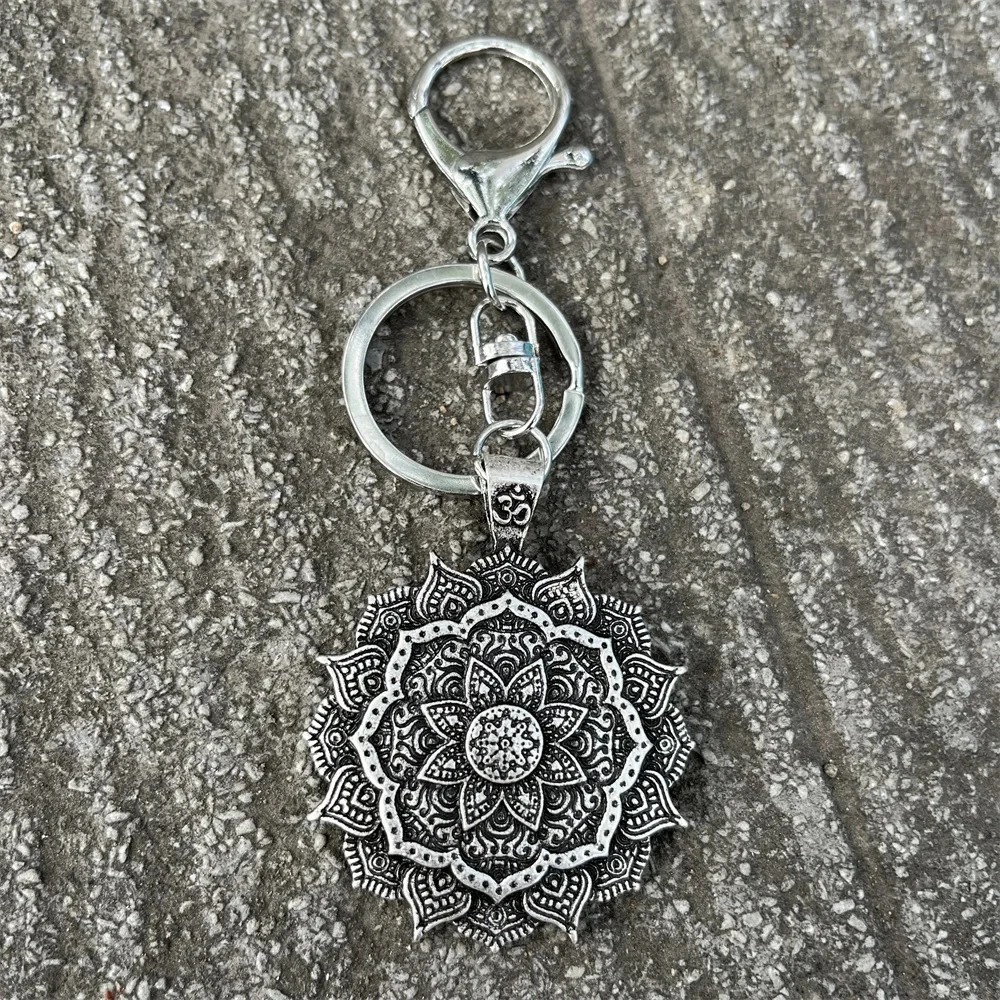 1pcs mandala YOGA keychain OM amulet Pendant Keyring Paracord Rope Norse Pirates Rune Valknut Amulet Jewelry Gift 1pcs mandala YOGA keychain OM amulet Pendant Keyring Paracord Rope Norse Pirates Rune Valknut Amulet Jewelry Gift