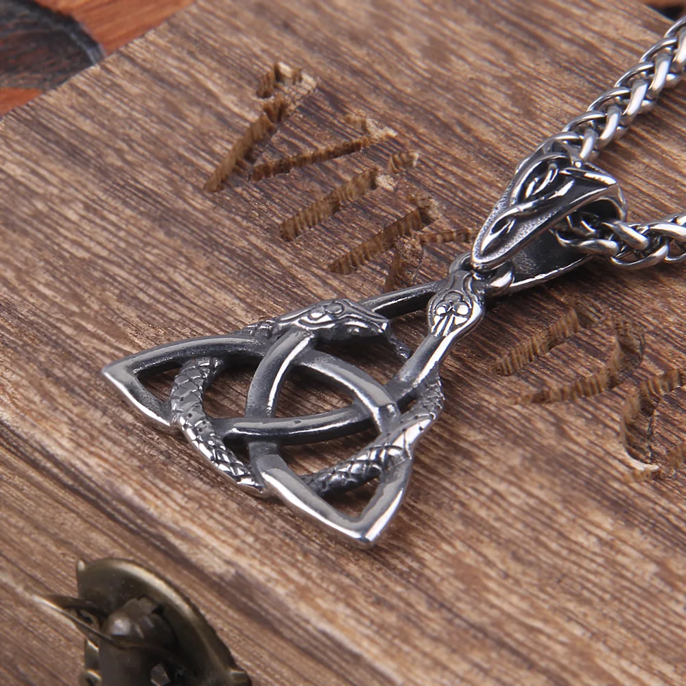 Vintage 2024 New Dropshipping Men's 316L Stainless Steel Snake Pendant Necklace Lucky Knot Chain Animal Jewelry Boyfriend Gift