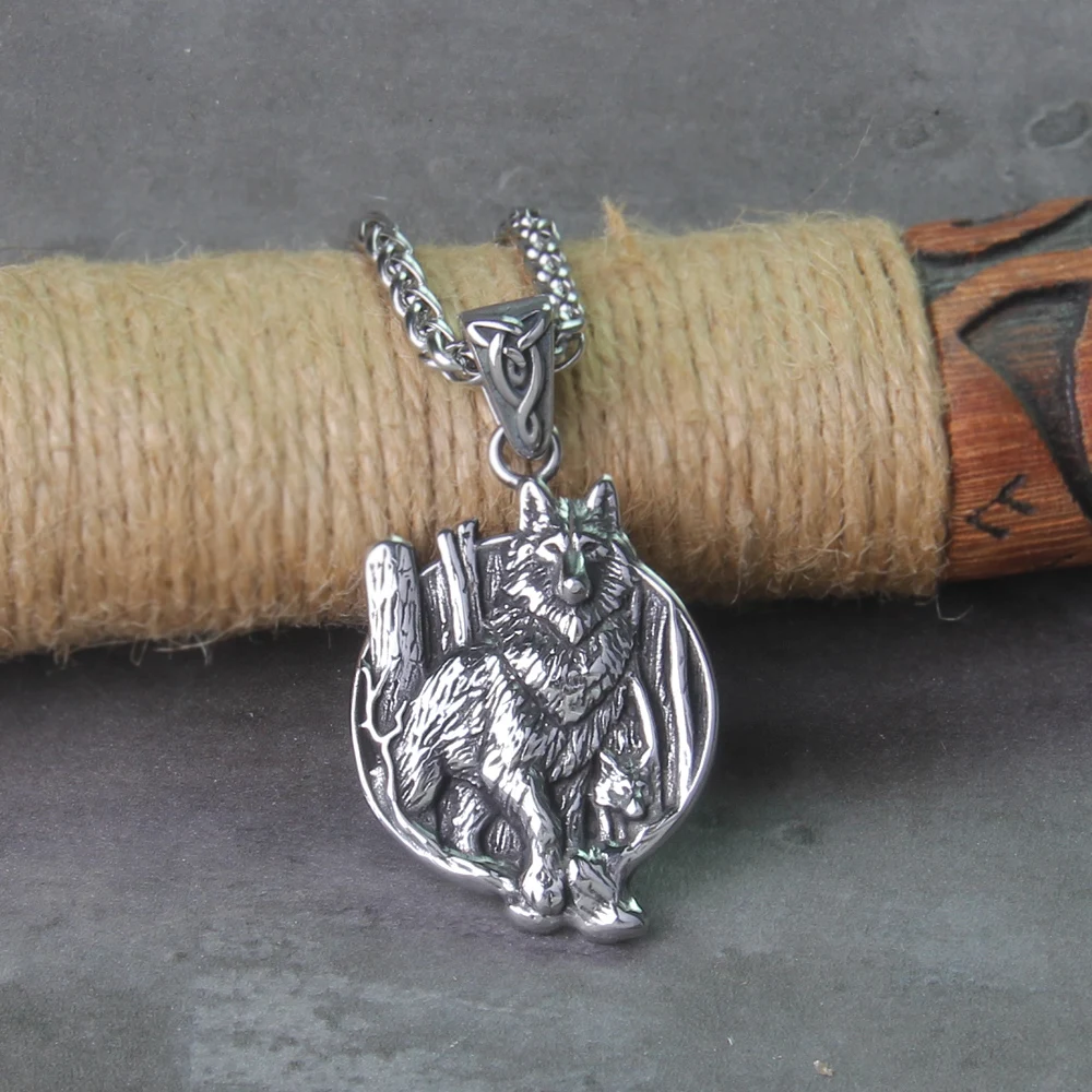 Never fade stainless steel Nordic Viking The forest wolf Necklace Animal Original with wooden box as gift Never fade stainless steel Nordic Viking The forest wolf Necklace Animal Original with wooden box as gift