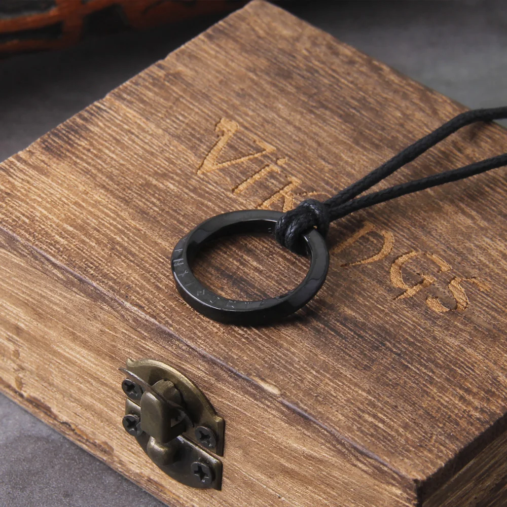 New Viking rune Letter Stainless Steel Pendant Necklace Vintage Style Concentric Ring Men Titanium Steel Necklace Jewelry