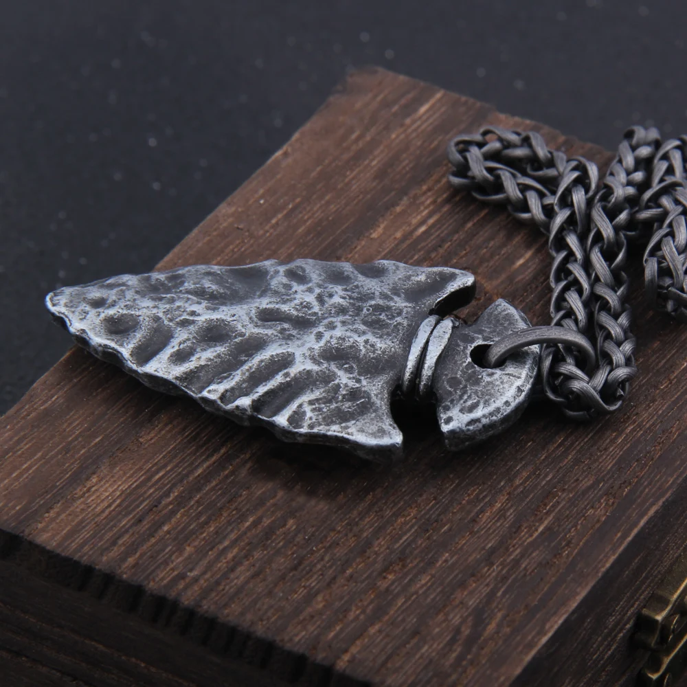 Odin Valknut Rune Necklace - vikings spear Men's Stainless Steel Necklace in Wooden Box Odin Valknut Rune Necklace - vikings spear Men's Stainless Steel Necklace in Wooden Box