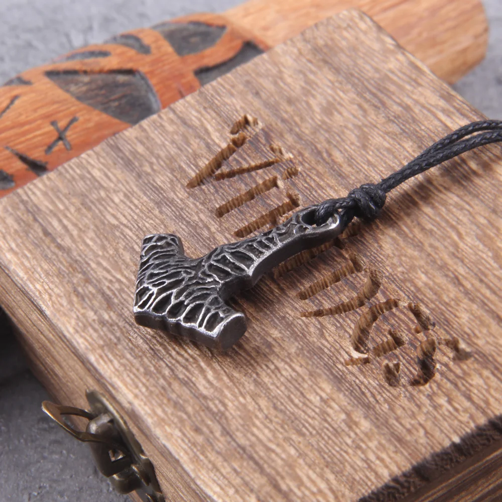 2024 New Vintage Nordic viking rune Pendant For Men Stainless Steel Necklace Jewelry for gift with box 2024 New Vintage Nordic viking rune Pendant For Men Stainless Steel Necklace Jewelry for gift with box