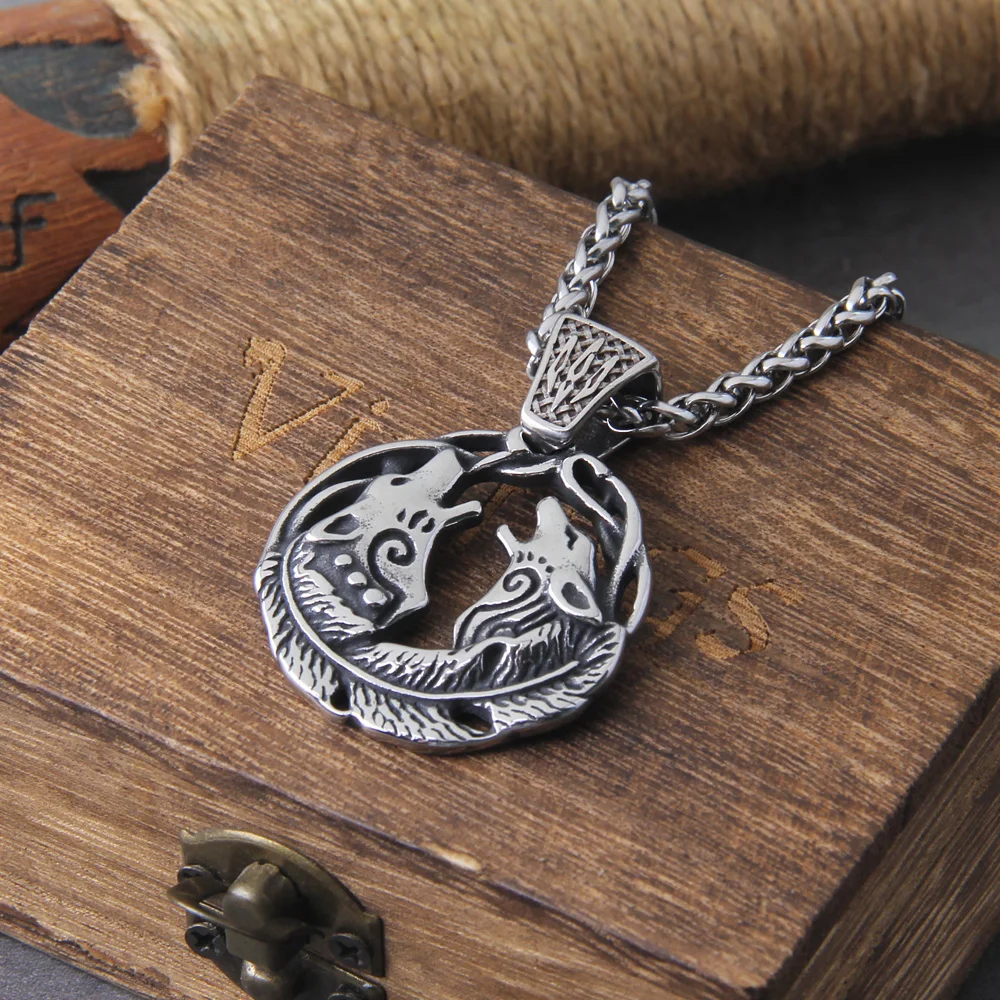 Never Fade Men stainless steel double Wolf norse viking pendant necklace vikings wooden box as christmas gift Never Fade Men stainless steel double Wolf norse viking pendant necklace vikings wooden box as christmas gift