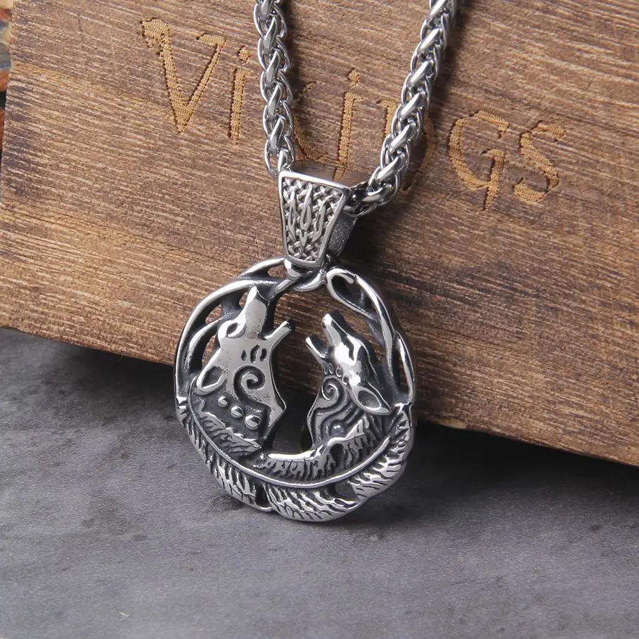 Never Fade Men stainless steel double Wolf norse viking pendant necklace vikings wooden box as christmas gift Never Fade Men stainless steel double Wolf norse viking pendant necklace vikings wooden box as christmas gift
