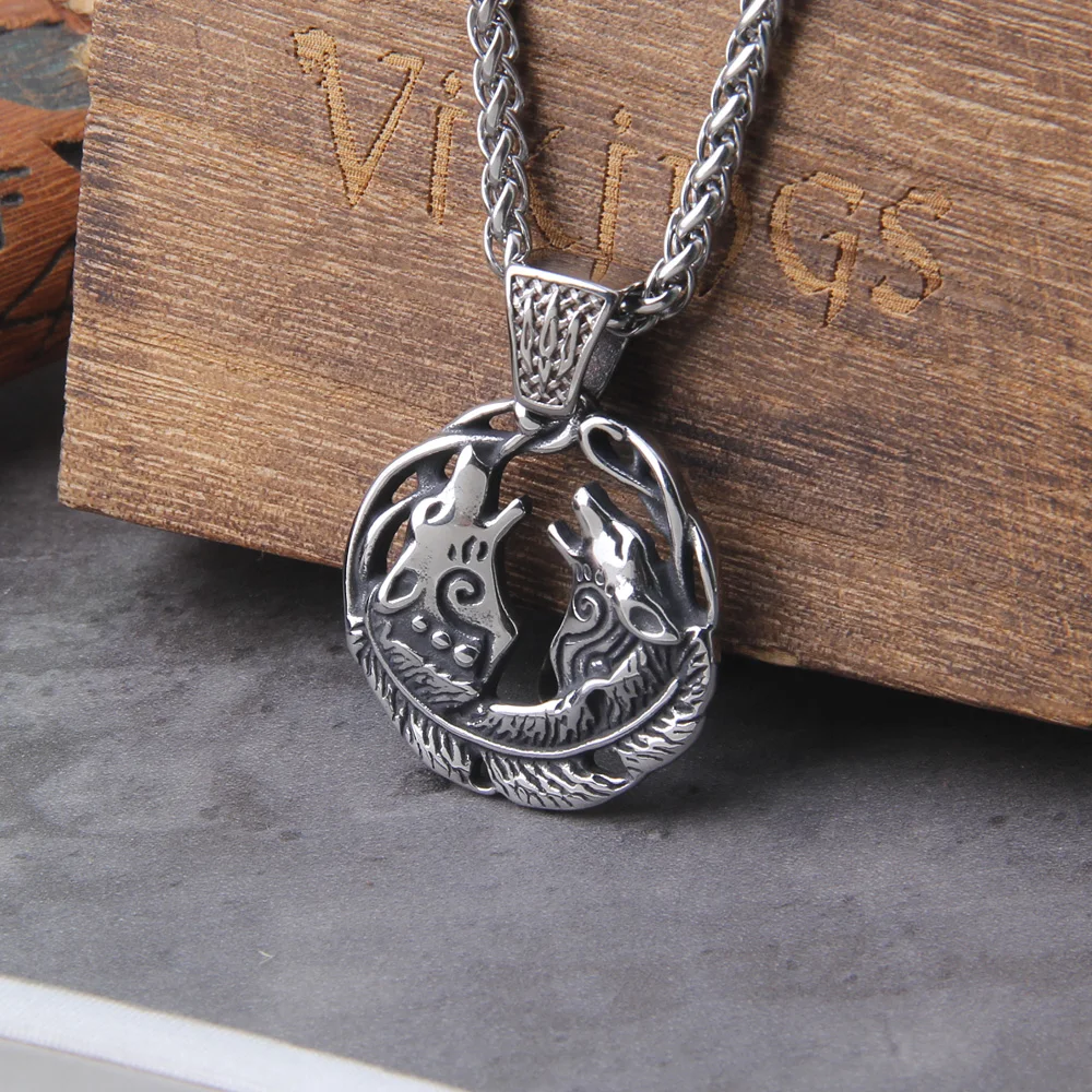 Never Fade Men stainless steel double Wolf norse viking pendant necklace vikings wooden box as christmas gift Never Fade Men stainless steel double Wolf norse viking pendant necklace vikings wooden box as christmas gift