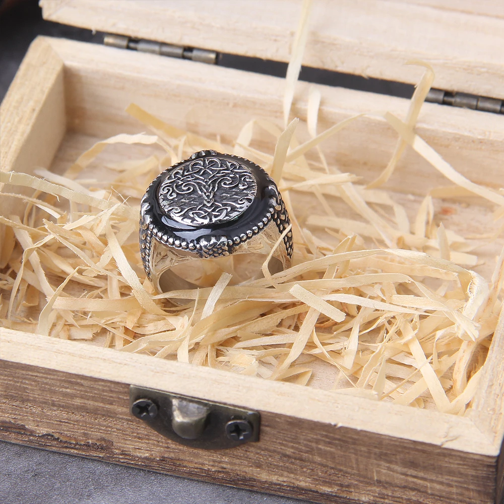 Stainless Steel Men Ring Luxury Domineering Carved Tree of Life Ring Wedding Engagement Ring Party Jewelry Birthday Gift