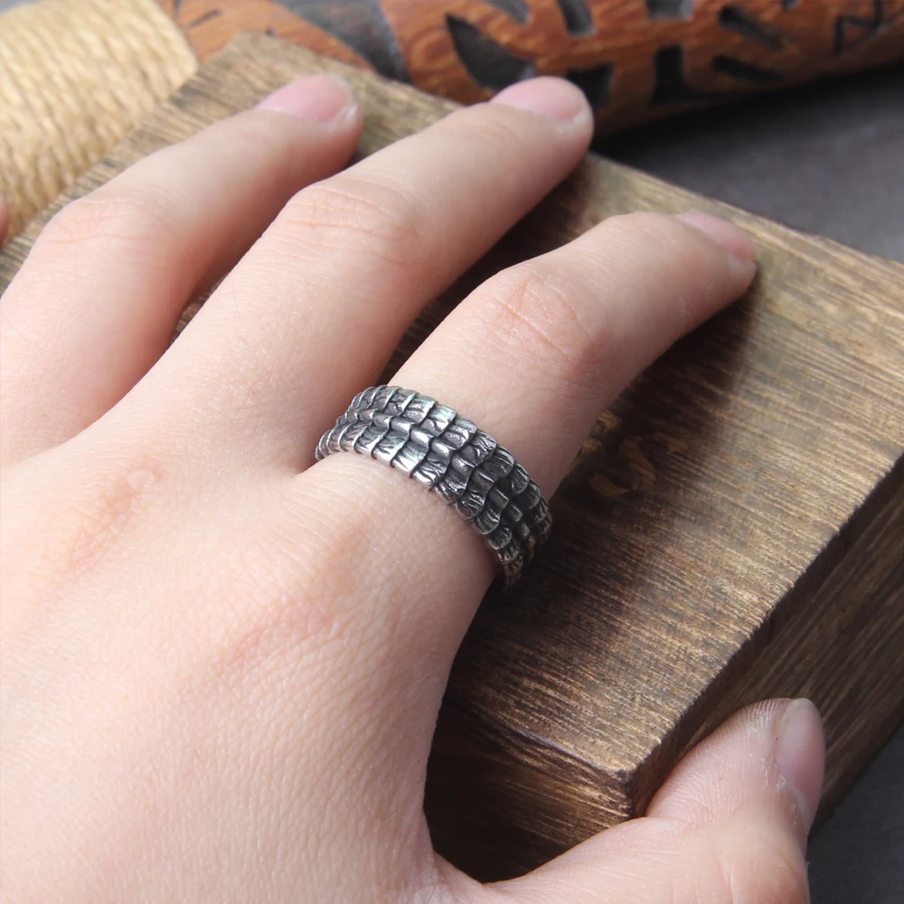 Viking Style Stainless Steel Huge Ouroboros Snake Ring for Men Male Fashion Jewelry and a cotton chain as gift with wooden box Viking Style Stainless Steel Huge Ouroboros Snake Ring for Men Male Fashion Jewelry and a cotton chain as gift with wooden box