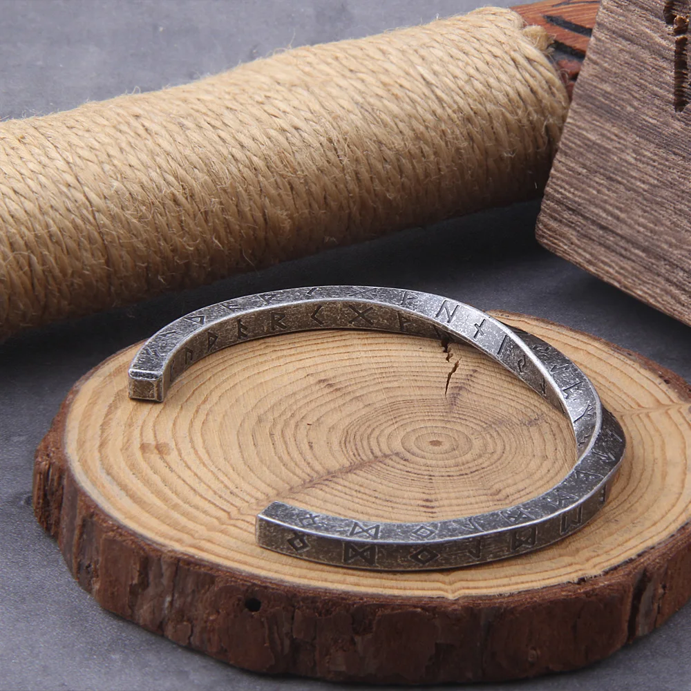 Vintage Mobius Bracelet – Stainless Steel Viking Rune Cuff for Men & Women