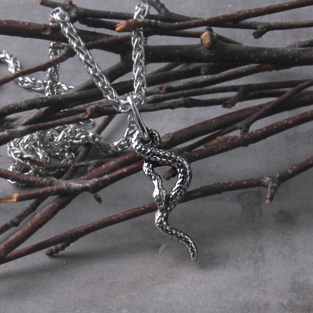 Viper Snake Pendant Necklace – Gothic Serpent Amulet for Women Viper Snake Pendant Necklace – Gothic Serpent Amulet for Women