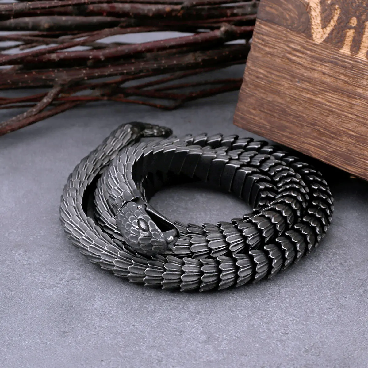 Stainless Steel Viking Ouroboros Necklace Men’s Punk Gothic Snake Necklace Fashion Biker Vintage Charm Jewelry Gift Wholesale Stainless Steel Viking Ouroboros Necklace Men's Punk Gothic Snake Necklace Fashion Biker Vintage Charm Jewelry Gift Wholesale