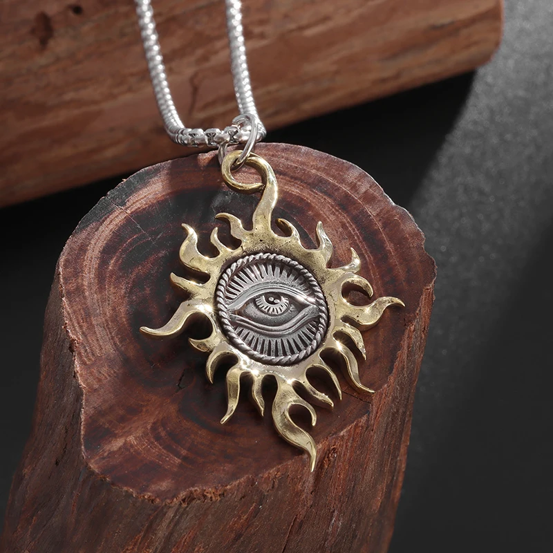 Retro Gothic Sun God Necklace All Seeing Eye Pendant Men’s Punk Personality Charm Fashion Trend Amulet Jewelry Retro Gothic Sun God Necklace All Seeing Eye Pendant Men's Punk Personality Charm Fashion Trend Amulet Jewelry