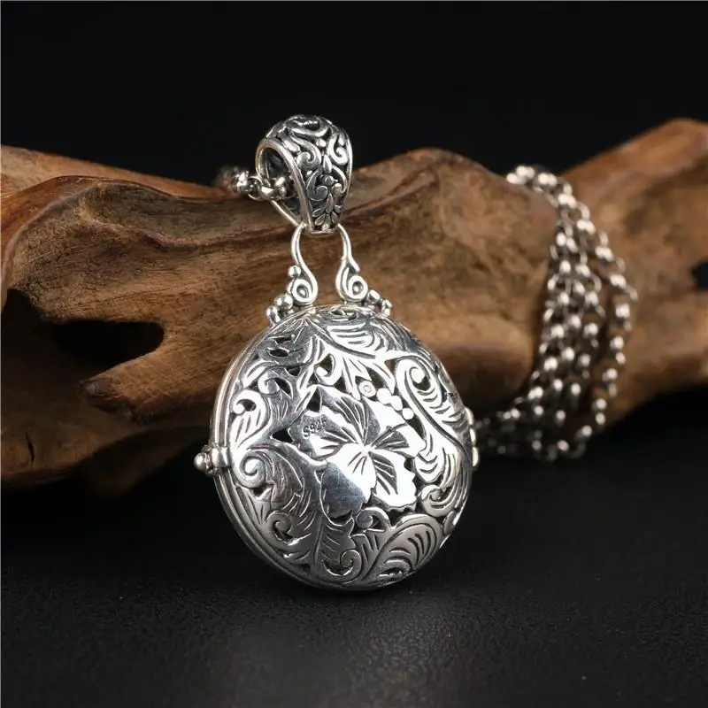 Retro Gawu Box Pendant Can Open Photo Box Sachet Necklace Women's Trendy Jewelry Commemorative Gift Retro Gawu Box Pendant Can Open Photo Box Sachet Necklace Women's Trendy Jewelry Commemorative Gift